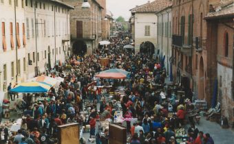 GLI STORICI GRANDI MERCATI DI CHERASCO – ANTIQUARIATO E COLLEZIONISMO – 2025